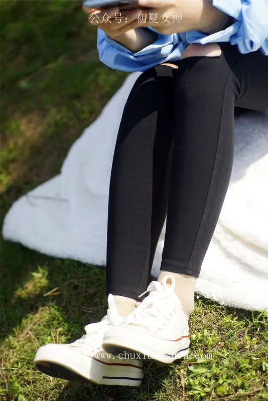 初夏女神 NO.073 依依 邻家女孩-学习篇 - 初夏女神